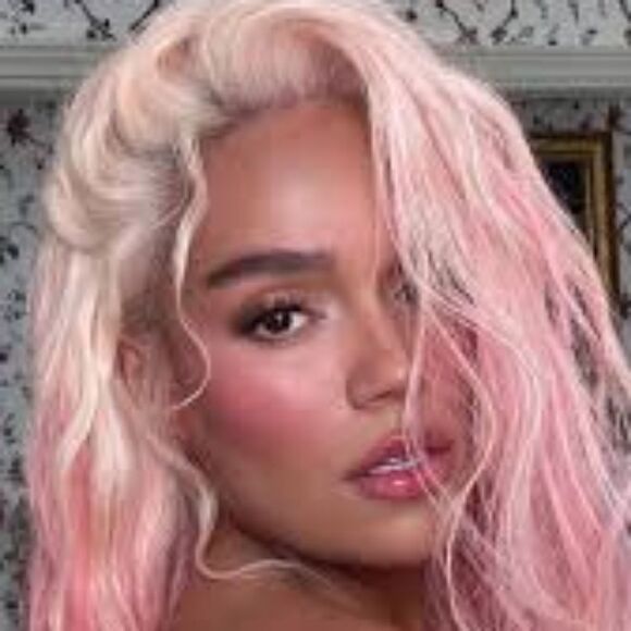 BUXOM Limited Edition Wanderlust Primer Infused Blush in Havana - Picture 5 of 13